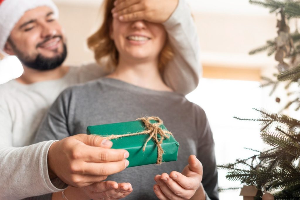 Noël : penser local et durable avec ces 10 idées de cadeaux éco-responsables